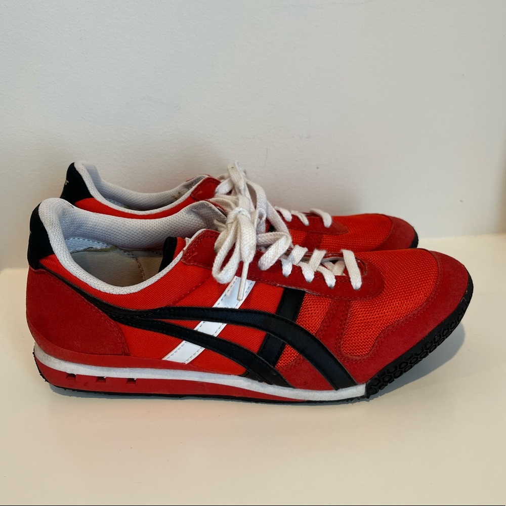 ASICS Onitsuka Tiger Ultimate 81 Red